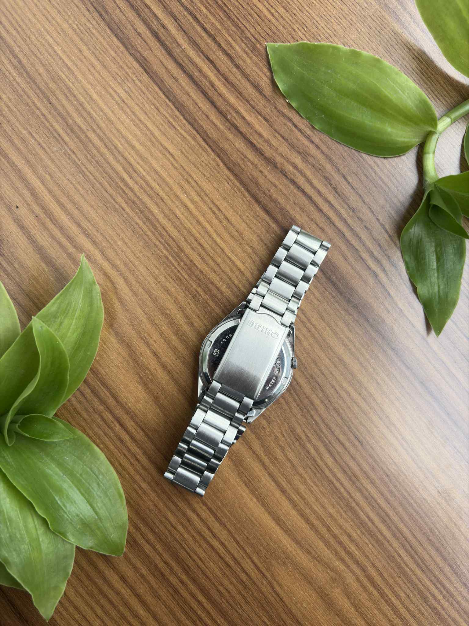 Vintage Seiko 5 Automatisch Horloge – Wit / Goudaccenten
